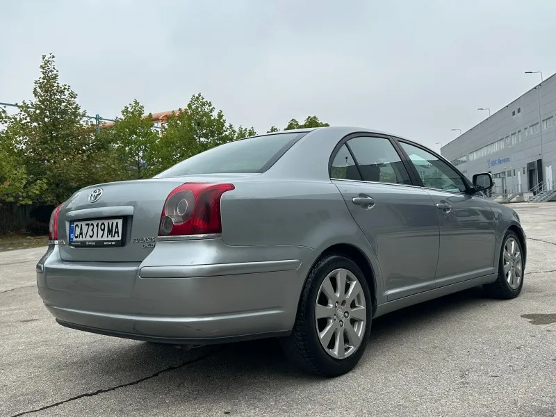 Toyota Avensis 2.2D 150k.c. Image 4