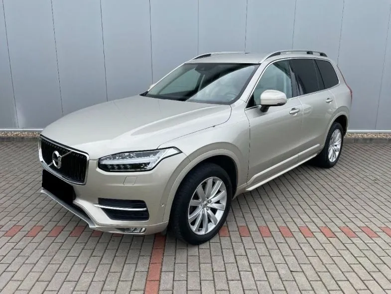 Volvo Xc90 2.0 D5 Momentum Image 1